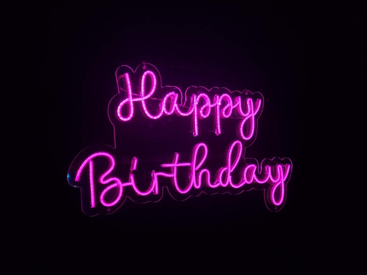 Letreiro Neon Happy Birthday 85x55cm - Hause Neon