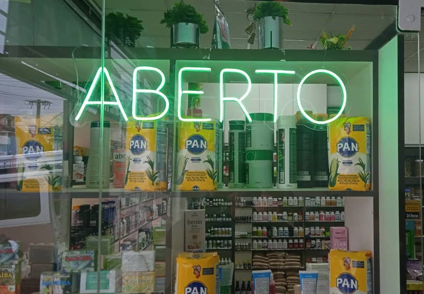 Letreiro Aberto 73x19cm - Hause Neon